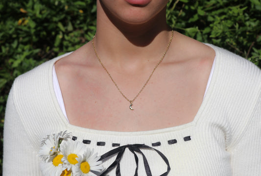 Dainty moon necklace