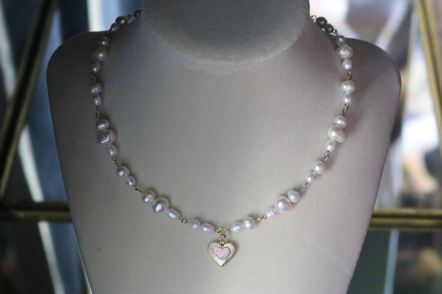 Unique pearls heart choker