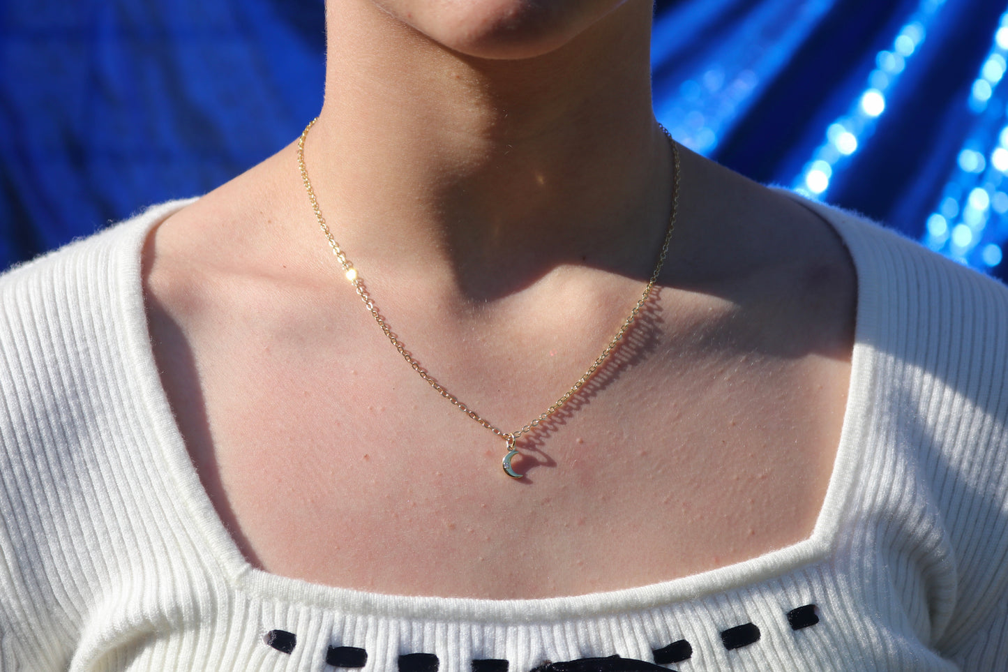 Dainty moon necklace