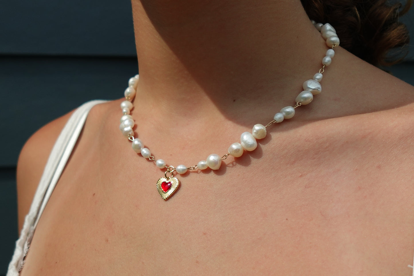 Unique pearls heart choker